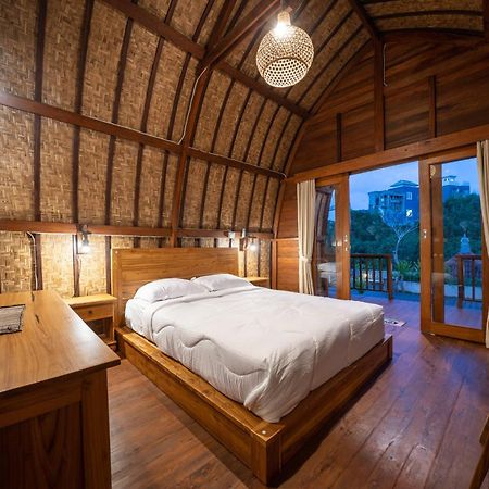 Lumbung Sari Hotell Uluwatu Exteriör bild